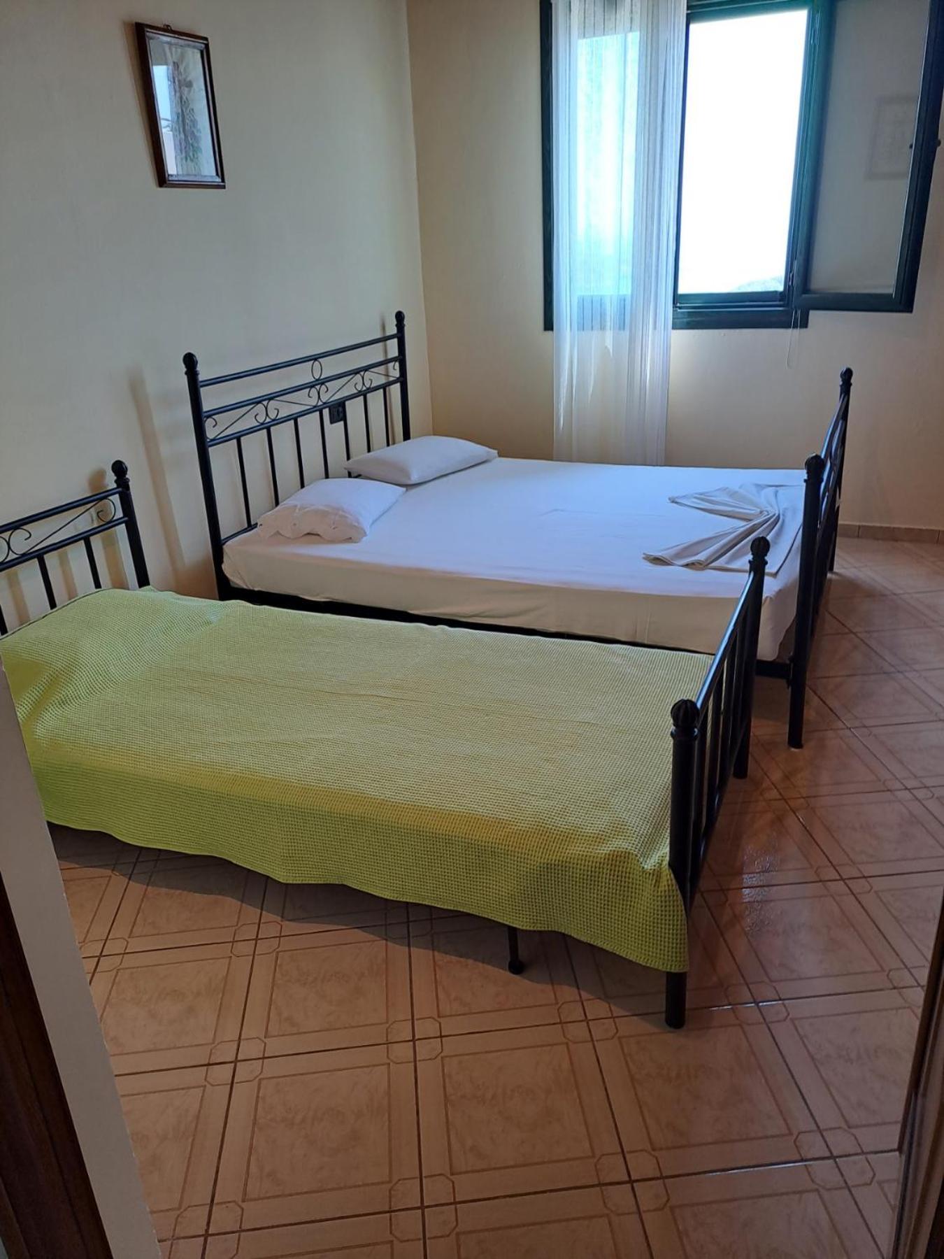 Janis Castle Apartment Химар Екстериор снимка